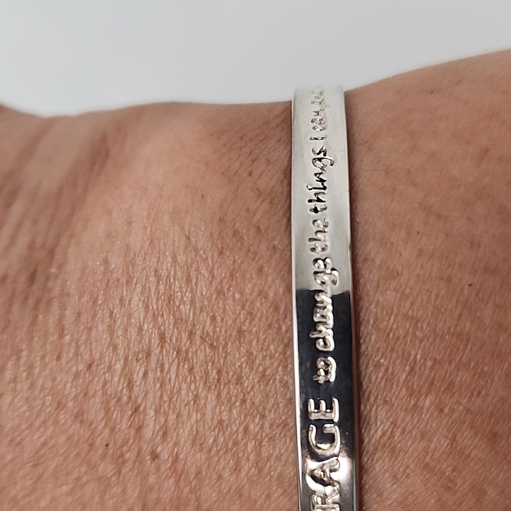 Serenity Prayer Bangle 'Courage' 925 Sterling Silver - Picture 7 of 16